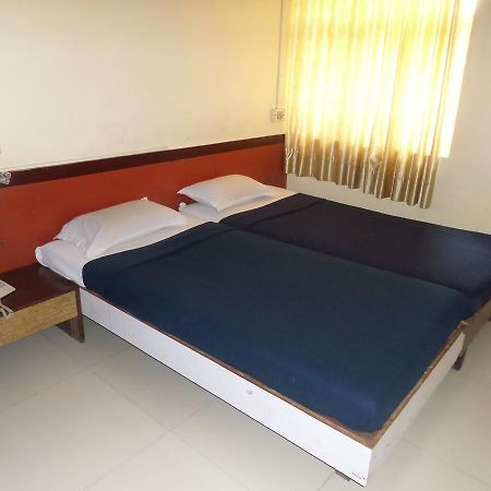 Hotel Sadanand Sāngli Extérieur photo