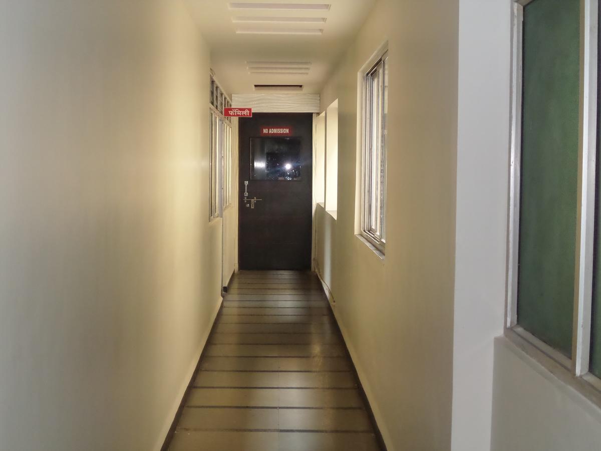 Hotel Sadanand Sāngli Extérieur photo