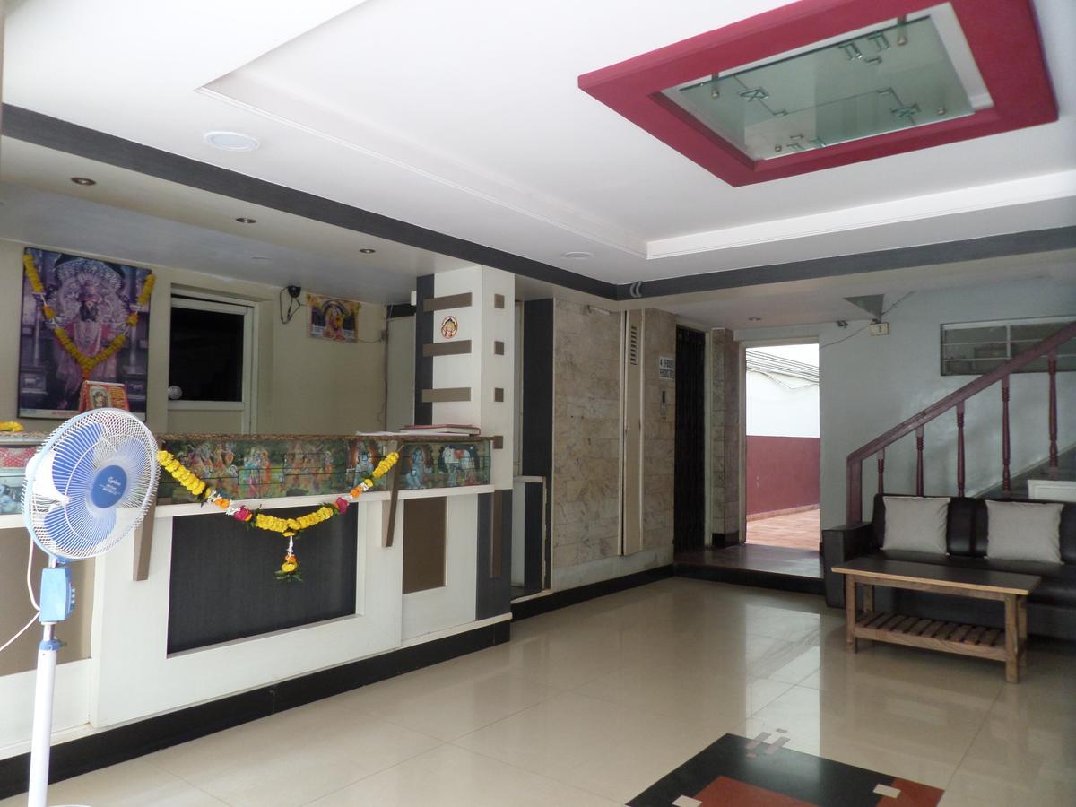 Hotel Sadanand Sāngli Extérieur photo